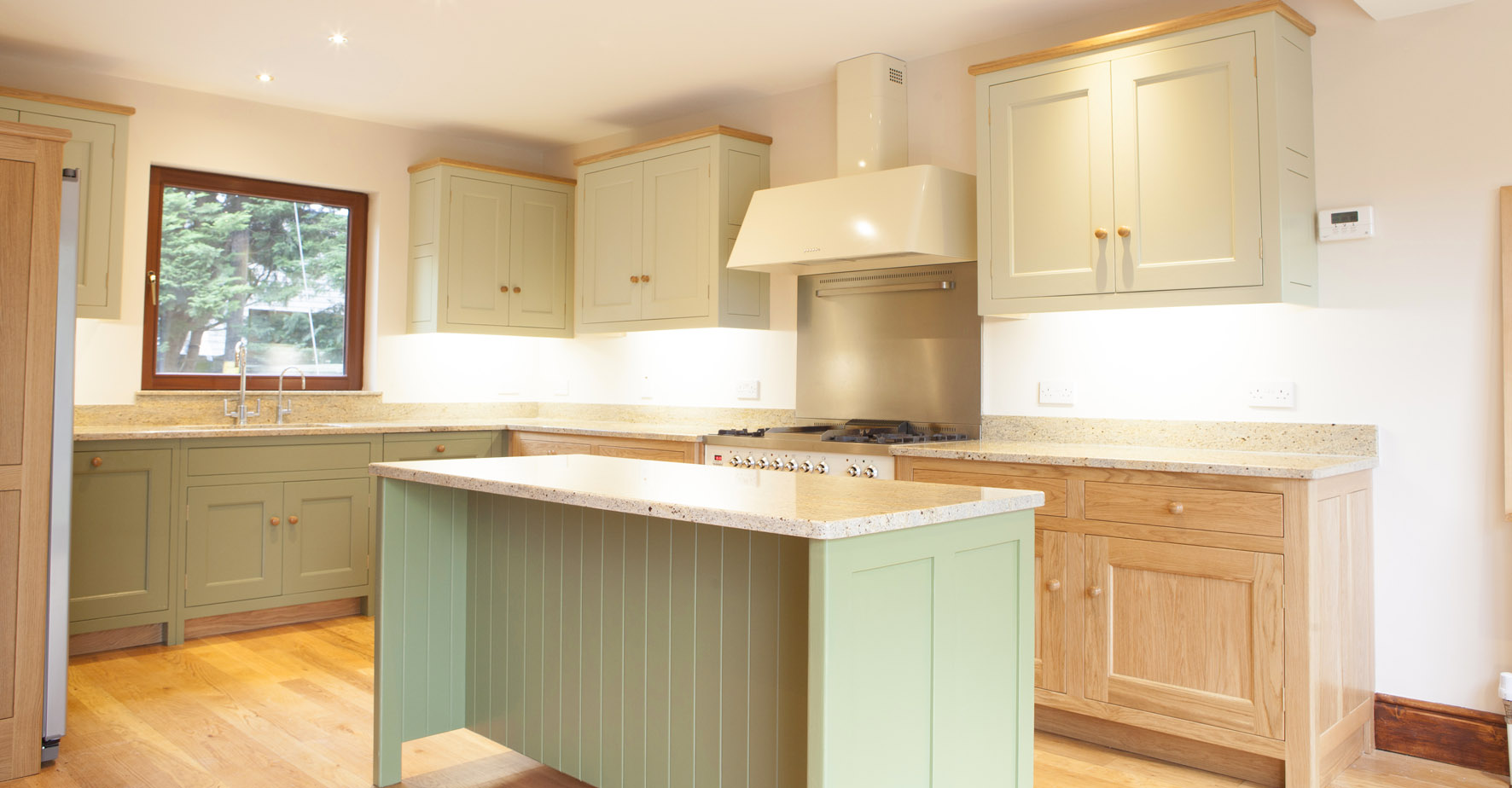 Bespoke Solid Oak Freestanding Handpainted Kitchen